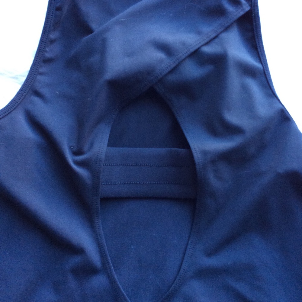 Fabletics Tinley Performance Tank - Picture 6 of 7
